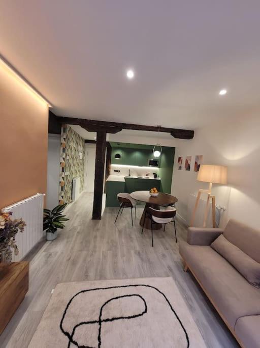 Piso Boutique A Un Minuto Del Casco Viejo Apartment *