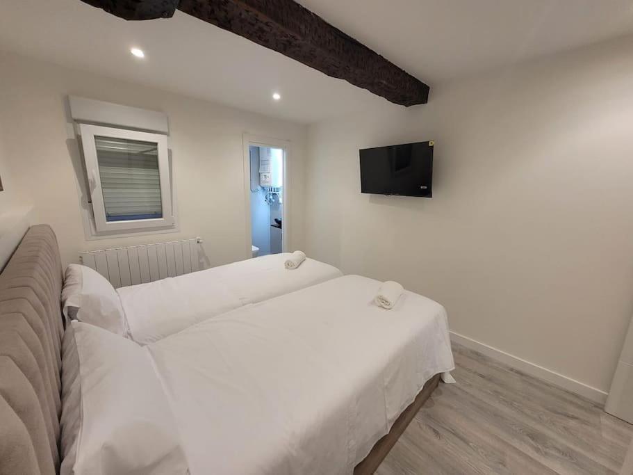 Piso Boutique A Un Minuto Del Casco Viejo * Bilbau